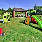 Hébergement de vacances Comfortable Homes, Jacuzzi, Summer Pool *