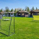 Comfortable Homes, Jacuzzi, Summer Pool