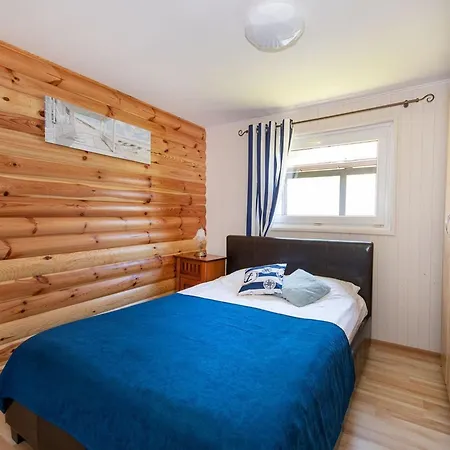 Comfortable Homes, Jacuzzi, Summer Pool Hébergement de vacances