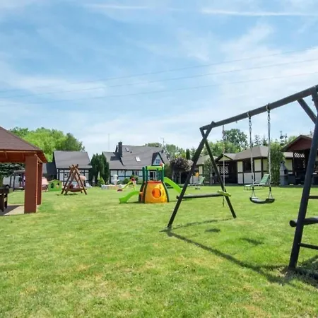 Comfortable Homes, Jacuzzi, Summer Pool Nyaraló