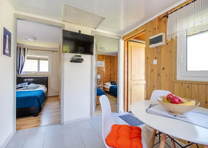 Comfortable Homes, Jacuzzi, Summer Pool Lacko (Slawno)